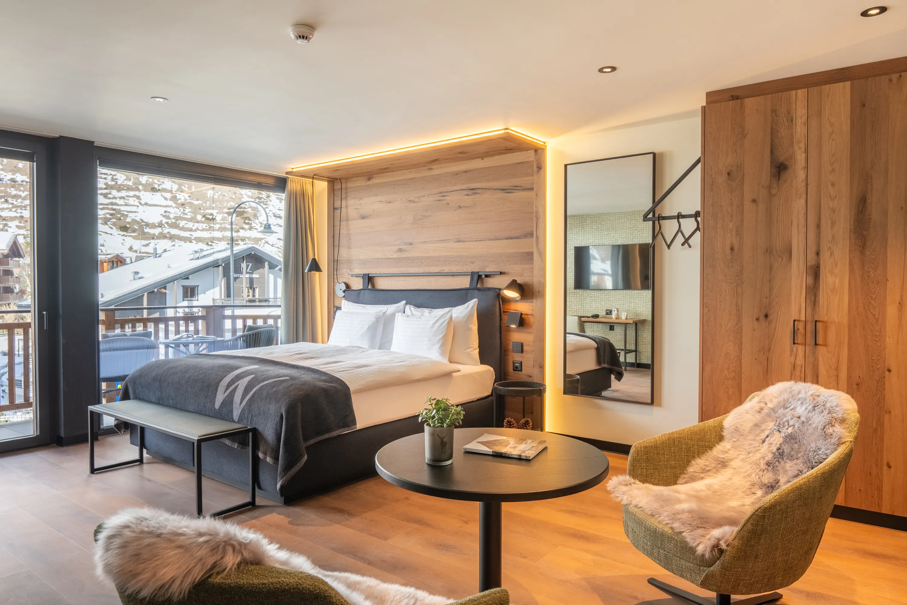 Suite interior